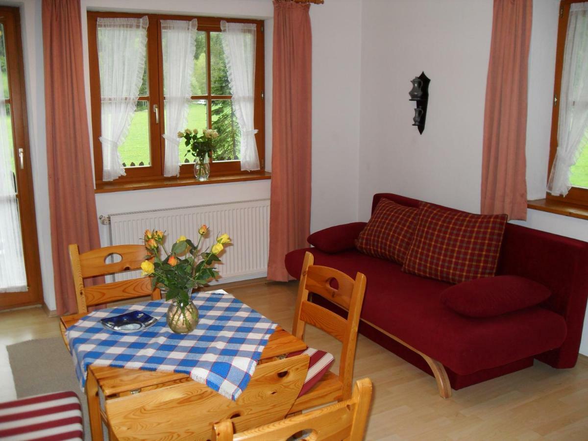 Gasthaus - Pension - Café Dörfl Kiefersfelden Extérieur photo