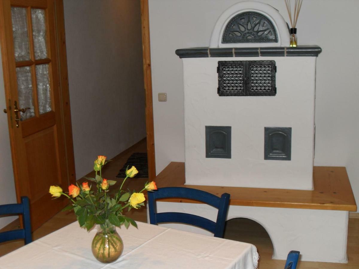 Gasthaus - Pension - Café Dörfl Kiefersfelden Extérieur photo